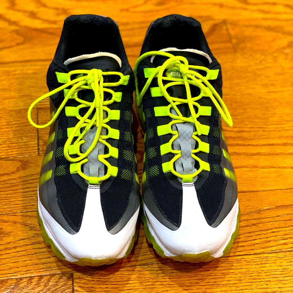 Volt Nike Air Max 95s